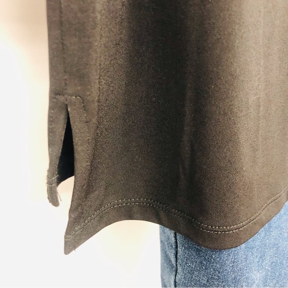 Carmen Marc Valvo Black Ruffle Front Top - Picture 13 of 16